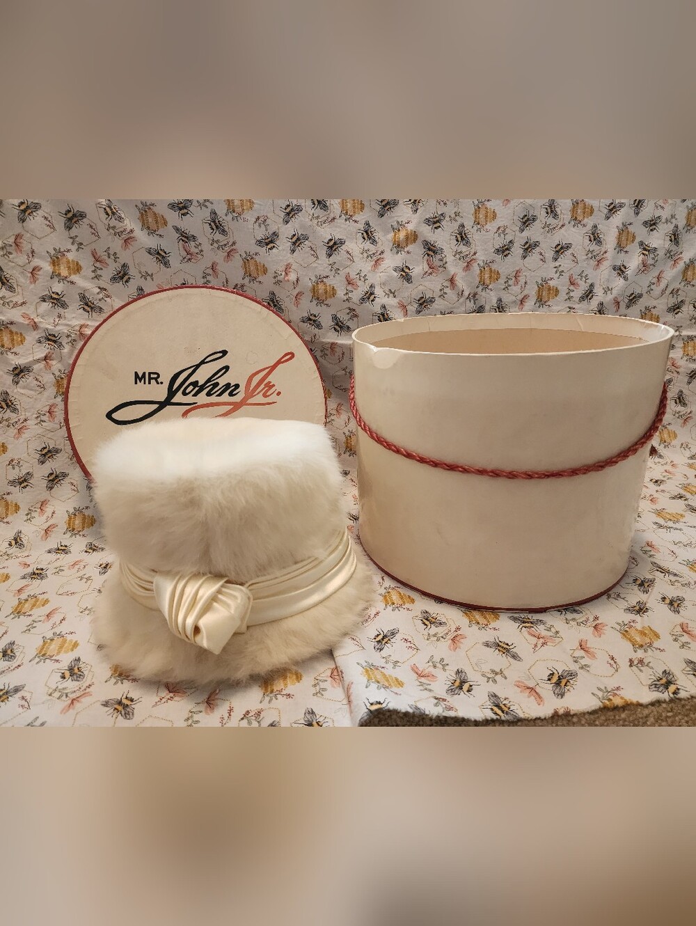 Vintage Womans Fur Hat, Off White